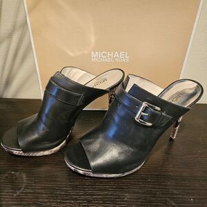 Michael Kors Isabella Open Toe Mule in Black Python 9.5 - Like new!